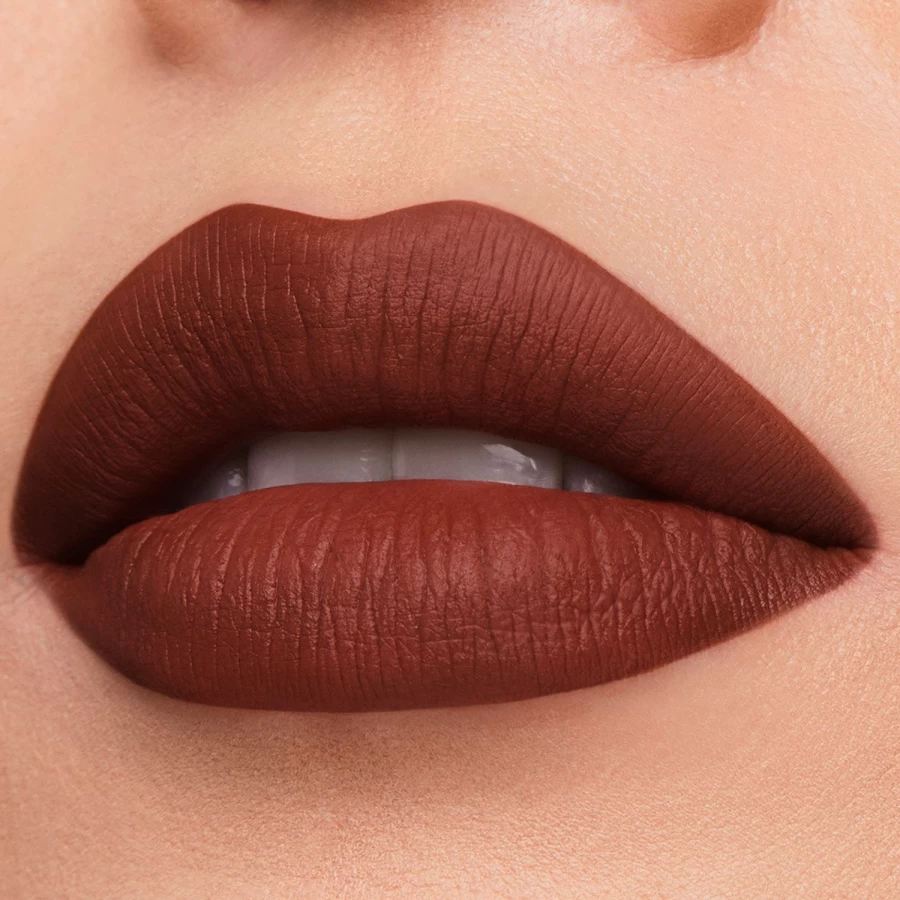ESTÉE LAUDER Pure Color Matte Lipstick in Dark Brown - Shade 567 Knowing, Long-Lasting Velvet Finish