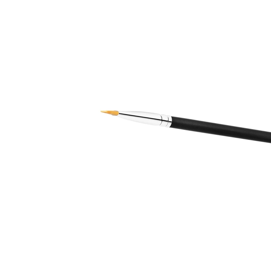 MAC COSMETICS 212 Flat Definer Brush - Professional Makeup Brush for Precise Application, Black