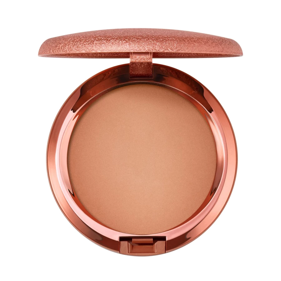 MAC COSMETICS Skinfinish Matte Bronzer in Gold - Light Sunstruck Finish for a Natural Glow