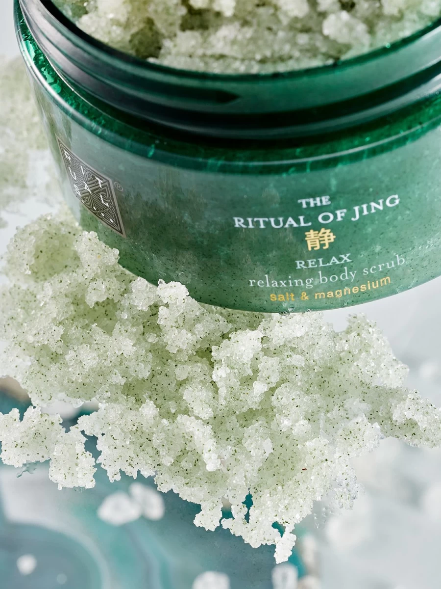 RITUALS Green Salt Body Scrub - Exfoliating & Detoxifying for Smooth Skin