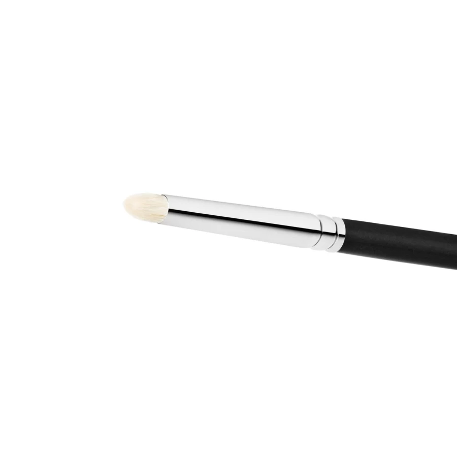 MAC COSMETICS 219S Pencil Brush - Black Makeup Brush for Precision Application