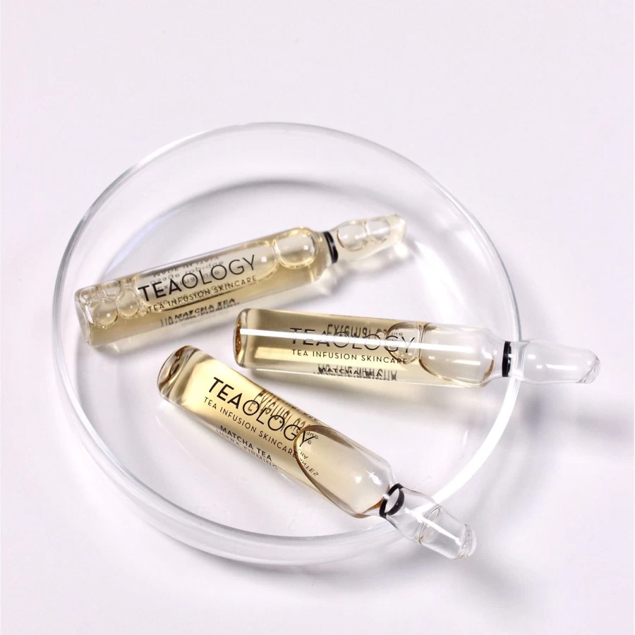 TEAOLOGY Matcha Tea Ultra-Firming Ampoules - 7 Vials x 2.5ml, Anti-Aging Skincare Treatment, White