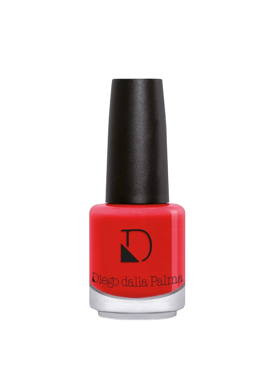DIEGO DALLA PALMA Nail Polish in Light Red - 224 Red Passion Long-Lasting Lacquer